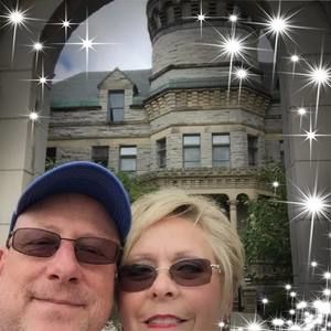 Meet your Posher, Kim